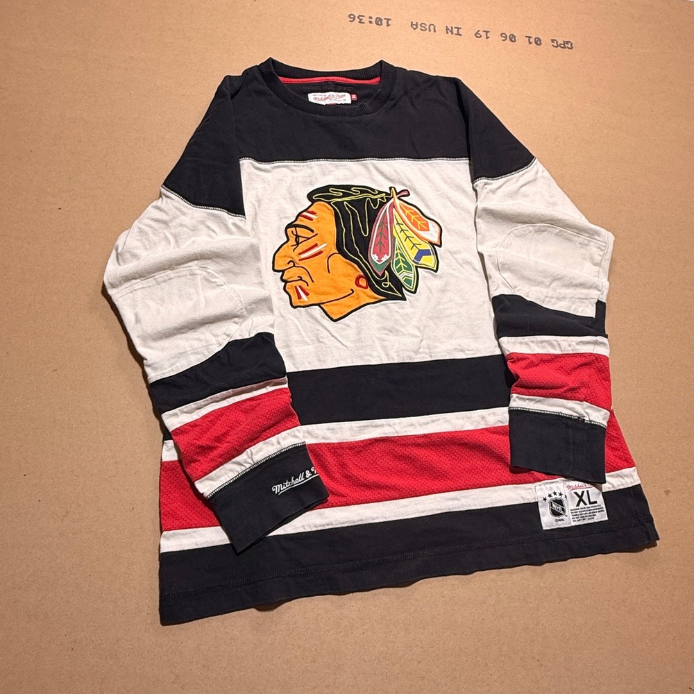 Mitchell & Ness NHL Blackhawks XL Black Red White Excellent Hockey Shirt Vintage